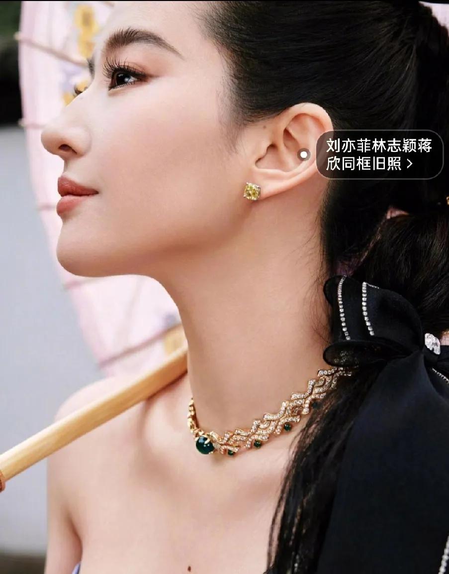 被刘亦菲美到失语！这才是国风美学天花板
 
谁懂啊！刘亦菲新国风造型直接杀疯，把