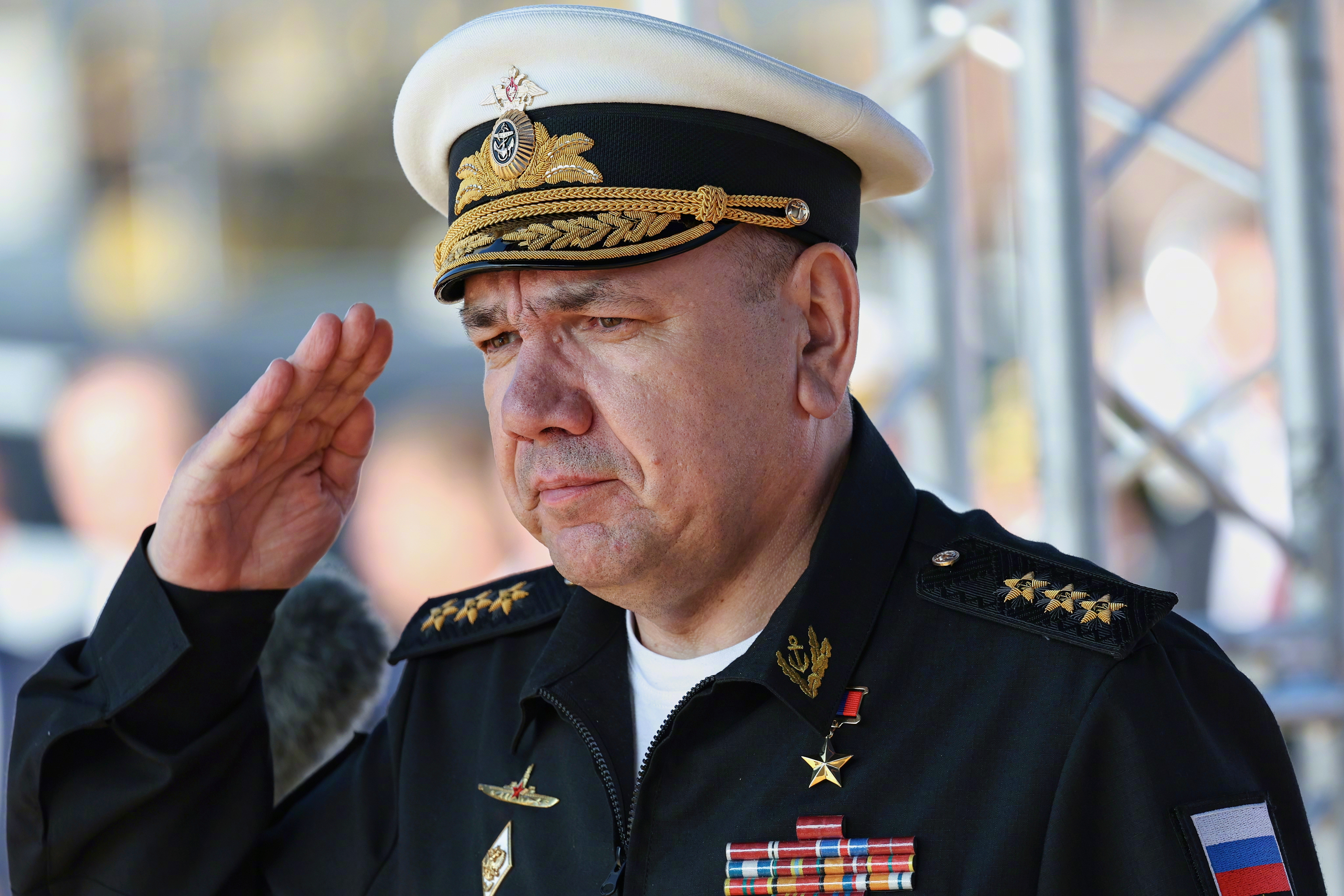 #俄军称北极或将成为潜在冲突发生地#【俄海军总司令警告：北极愈发成潜在冲突发生地