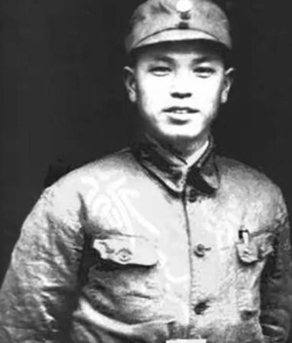 1941年，新四军参谋带着2个伤员打游击，3人总共才1条枪，谁知短短4年，这个参