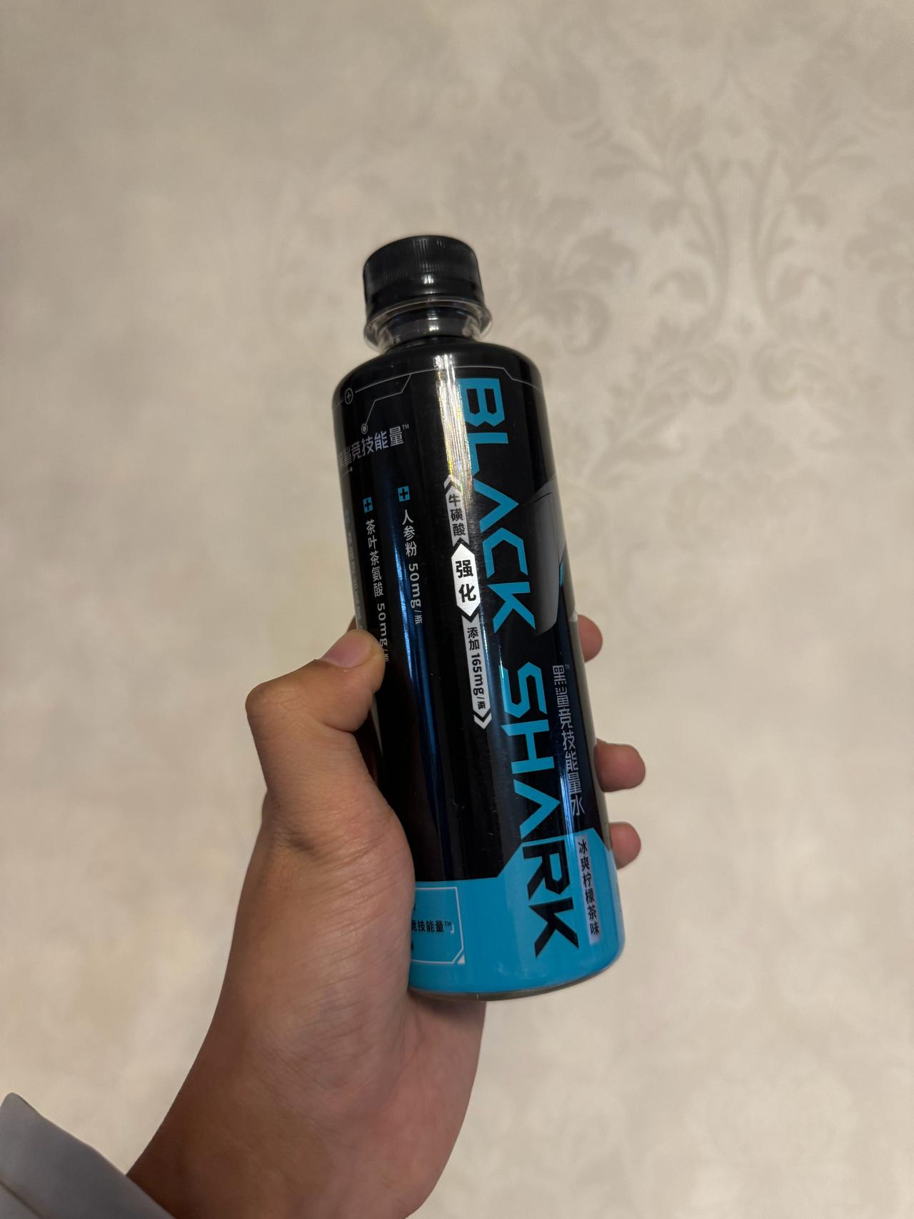 早起来瓶黑鲨 = 1.5 杯美式咖啡 + 1 瓶红牛子

[哆啦A梦害怕] 确实