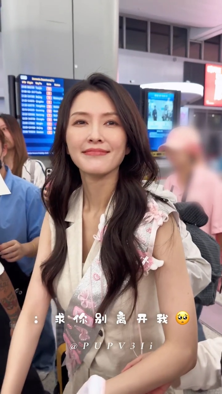 “求你别离开我。”“求我”哈哈哈哈哈哈哈哈哈哈哈哈洁儿姐已经被好朋狗“求我”腌入