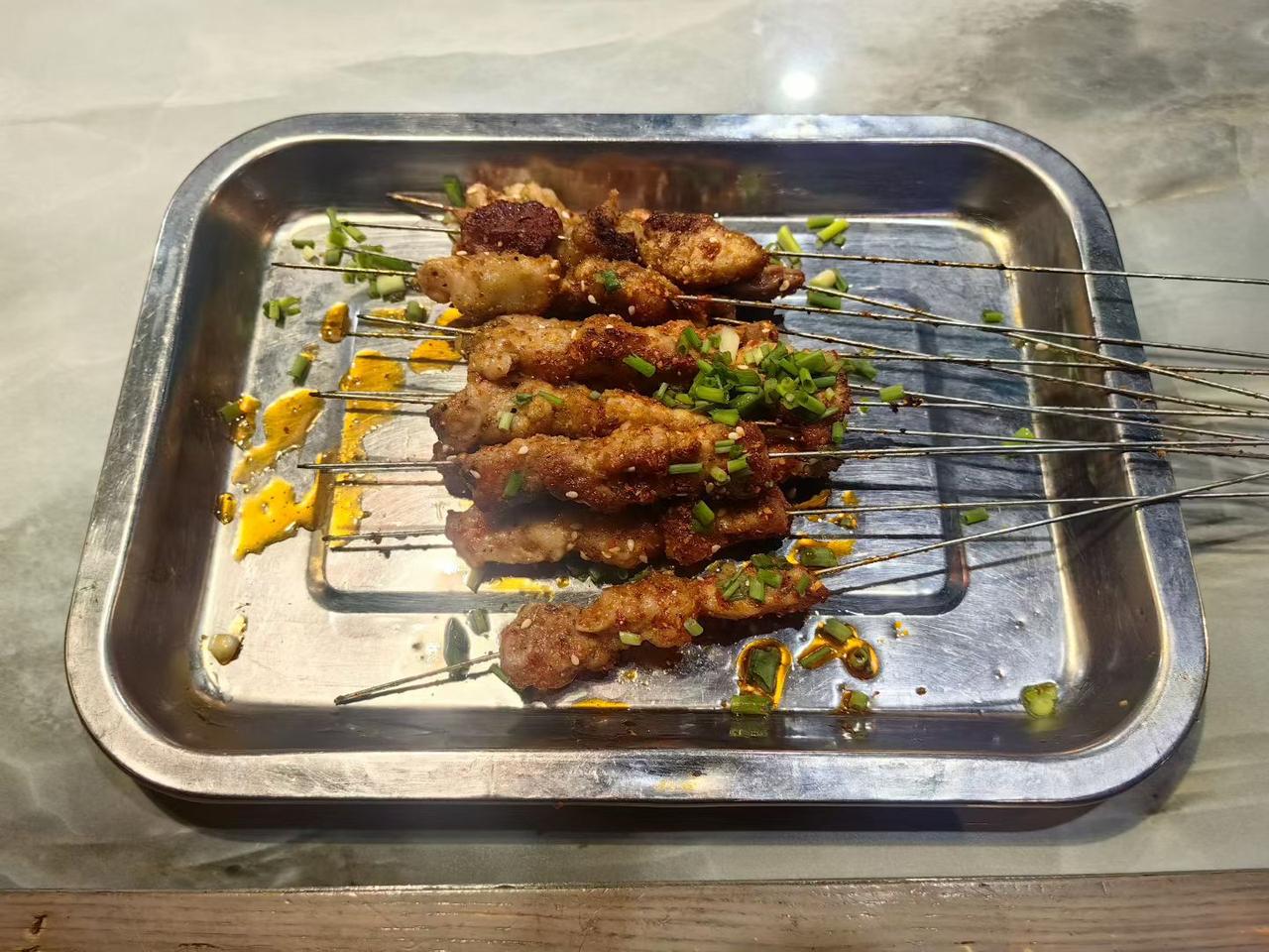 在吃货的世界里，没有夜宵的夜晚，是没有灵魂的。这句话或许听起来有些夸张，但细细想