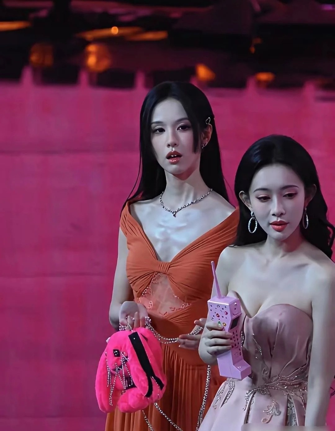 这么一对比就发现，真不是越瘦越好看 