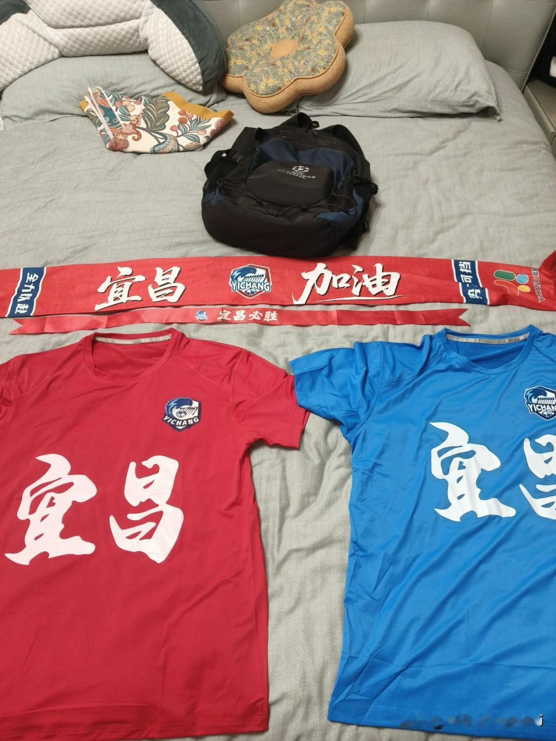 本想睡个回笼觉，无奈内心过于激动。今日之精彩，有待亲自去解锁！

装备基本整顿好