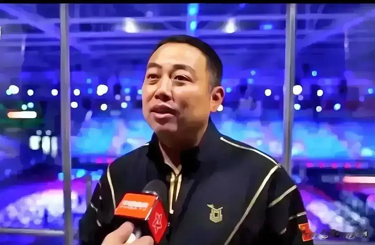 刘胖: 大头真棒，参赛就夺冠，霸气侧漏。
大头: 谢谢领导鼓励，我将继续努力。
