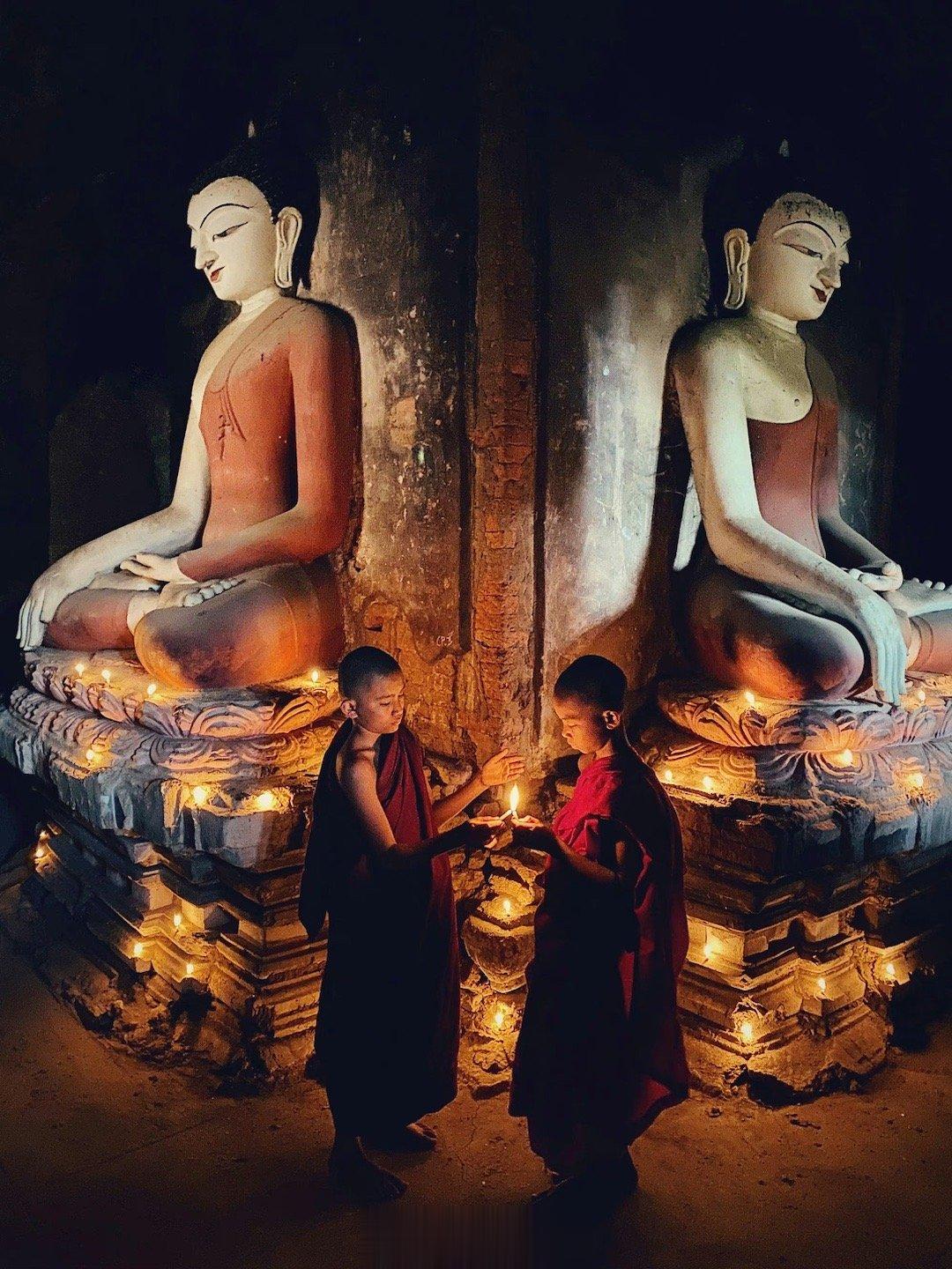 每篇都写得很详细，也请您帮我弟弟看看婚姻。他今年也老大不小了，到现在还没有个女朋