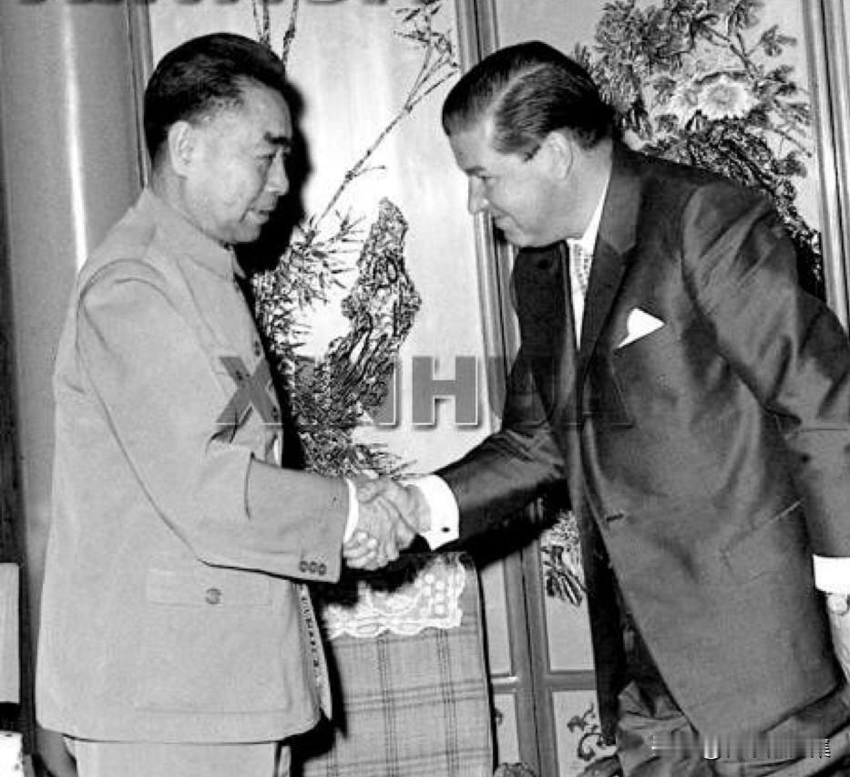 【周总理历史上的今天——5月20日】
1962年5月20日，周恩来总理在中南海西