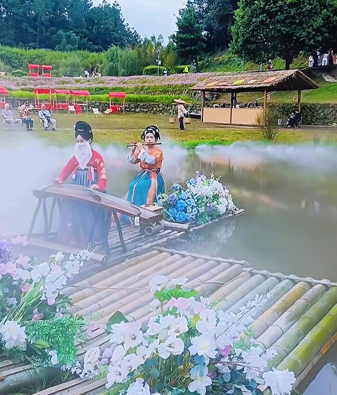国庆中秋来宜宾龙头山，邂逅一场千年相约的浪漫梦幻吧！[比心][比心][比心]
 