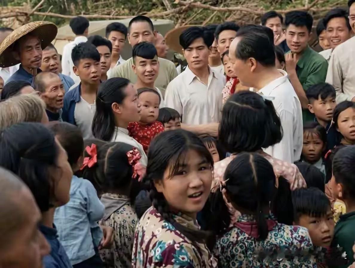 我们是共产主义接班人！毛主席的光辉照万代！[祈祷][玫瑰][祈祷][玫瑰][祈祷