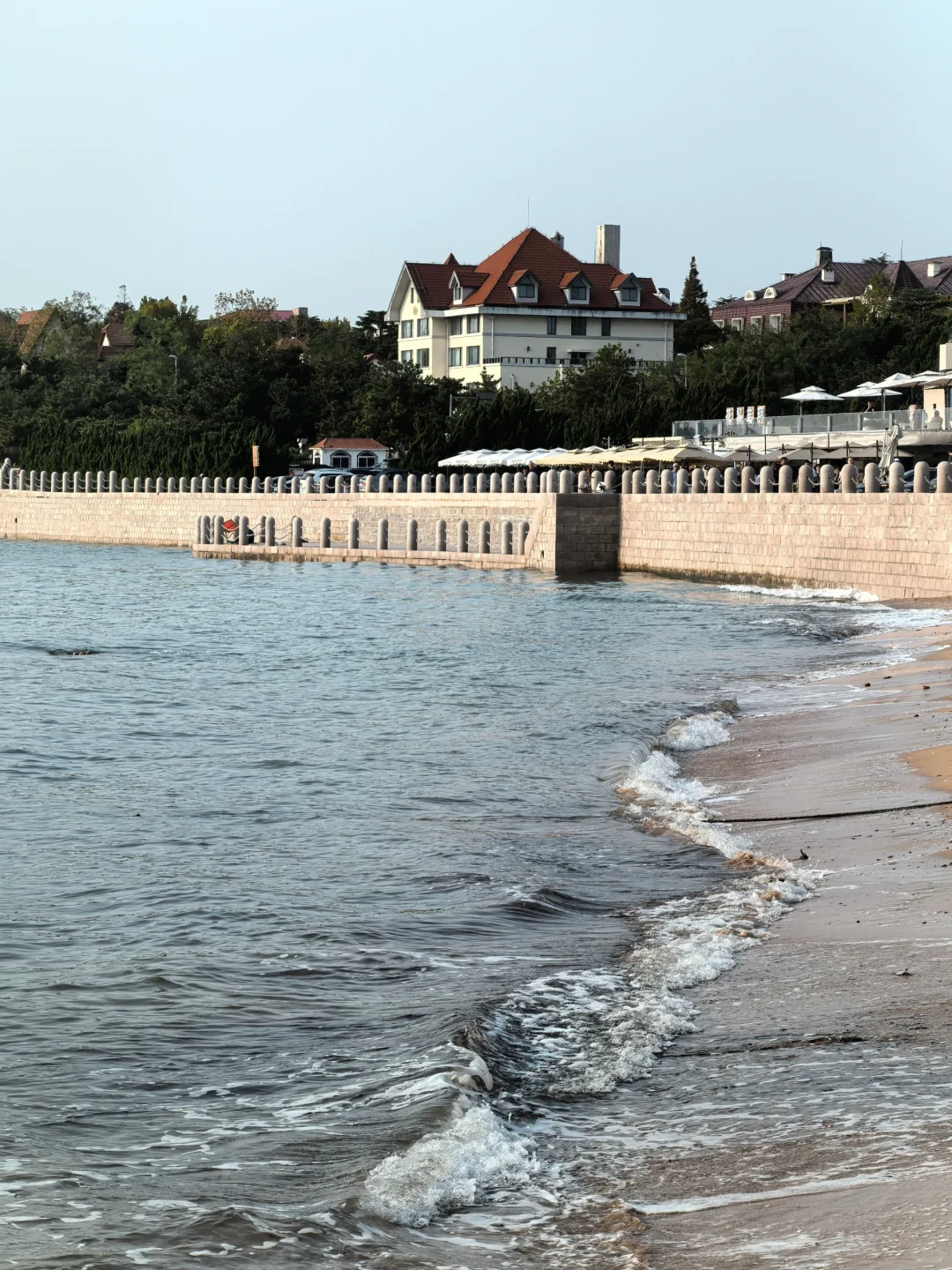10.16青岛街头实况 有时间就去吹吹海风吧