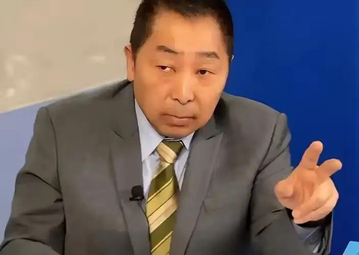 台湾名嘴唐湘龙说：中国大陆军力经济再厉害，没统一就不能叫世界强国。强国看什么？不