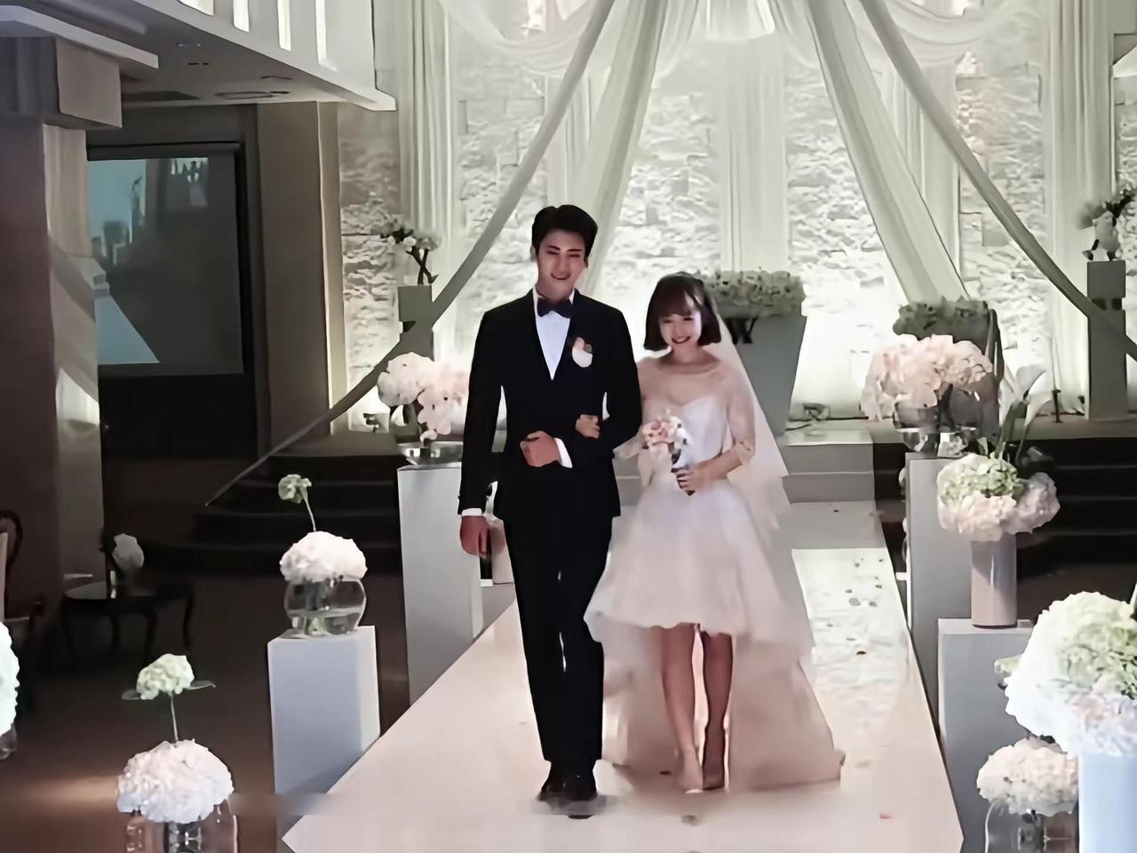 如果再遇到爱的人 记得拉着他的手