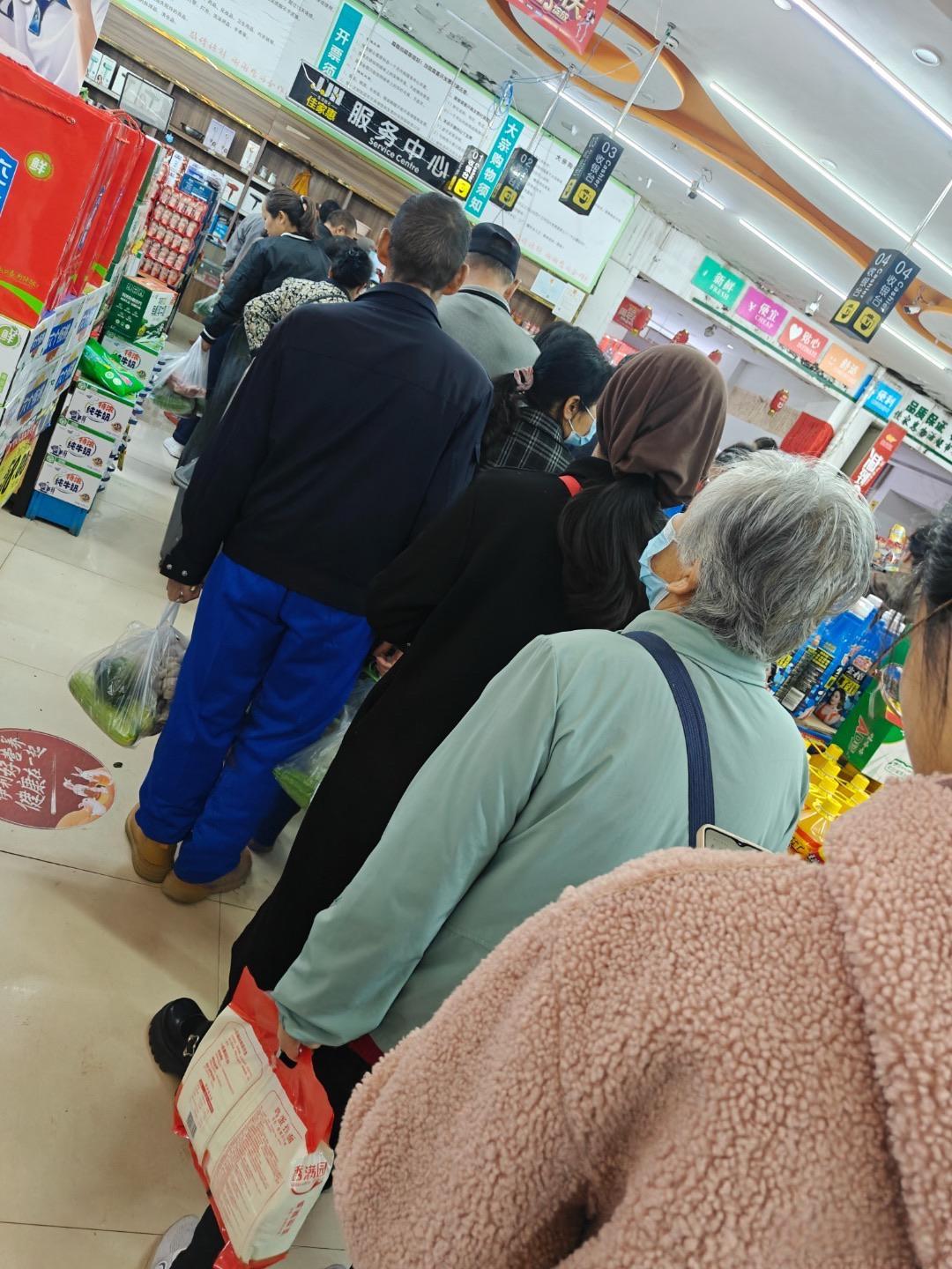 我也加入了领鸡蛋的队伍