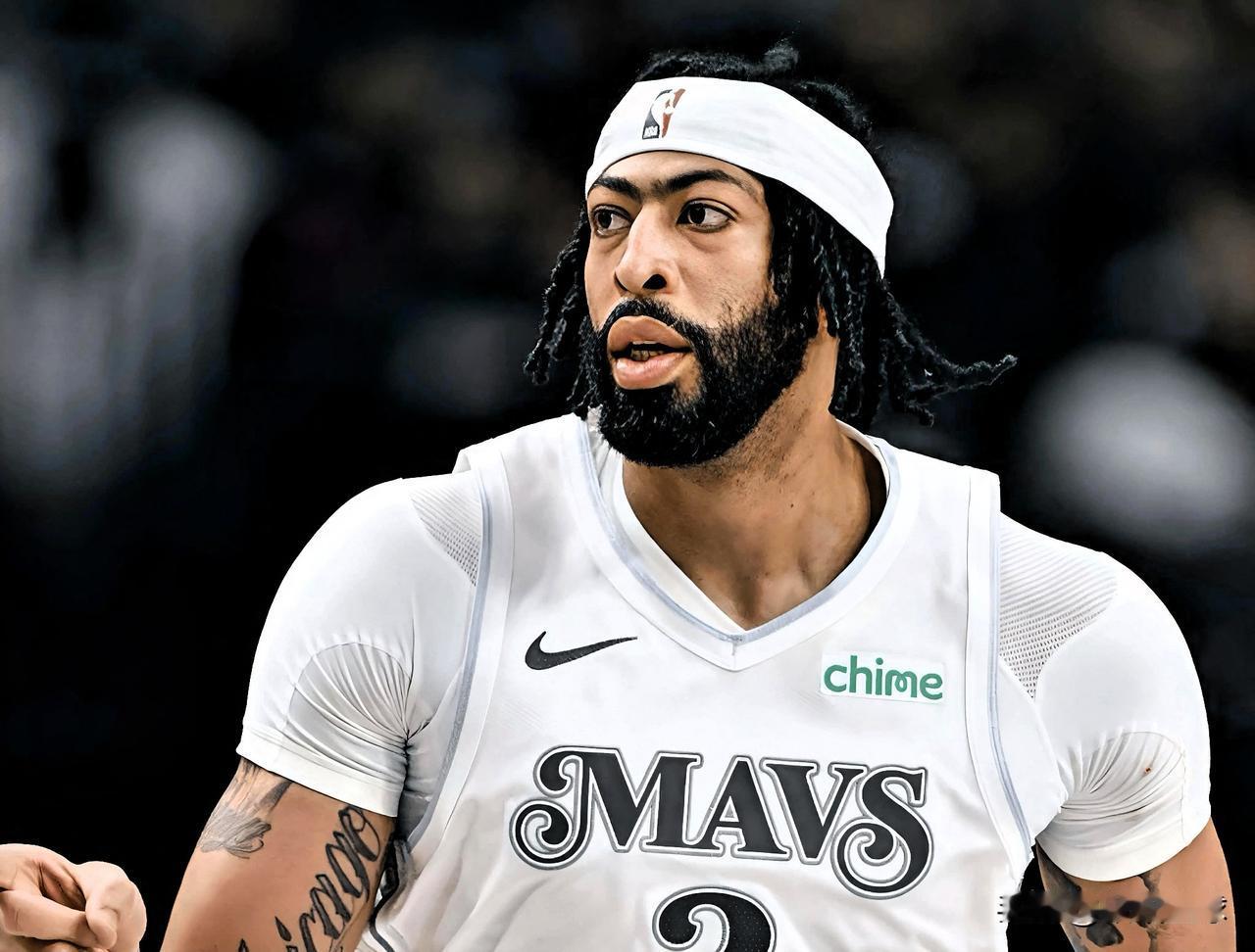 独行侠管理层真是狮子大开口啊！

根据Chris Haynes在节目中表示，浓眉