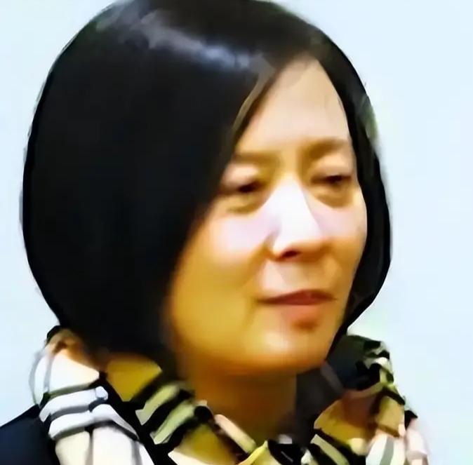 身价过百亿，坐拥北京一条街，出门私人飞机，京圈富婆都有谁娱乐 明星 王京花 许晴