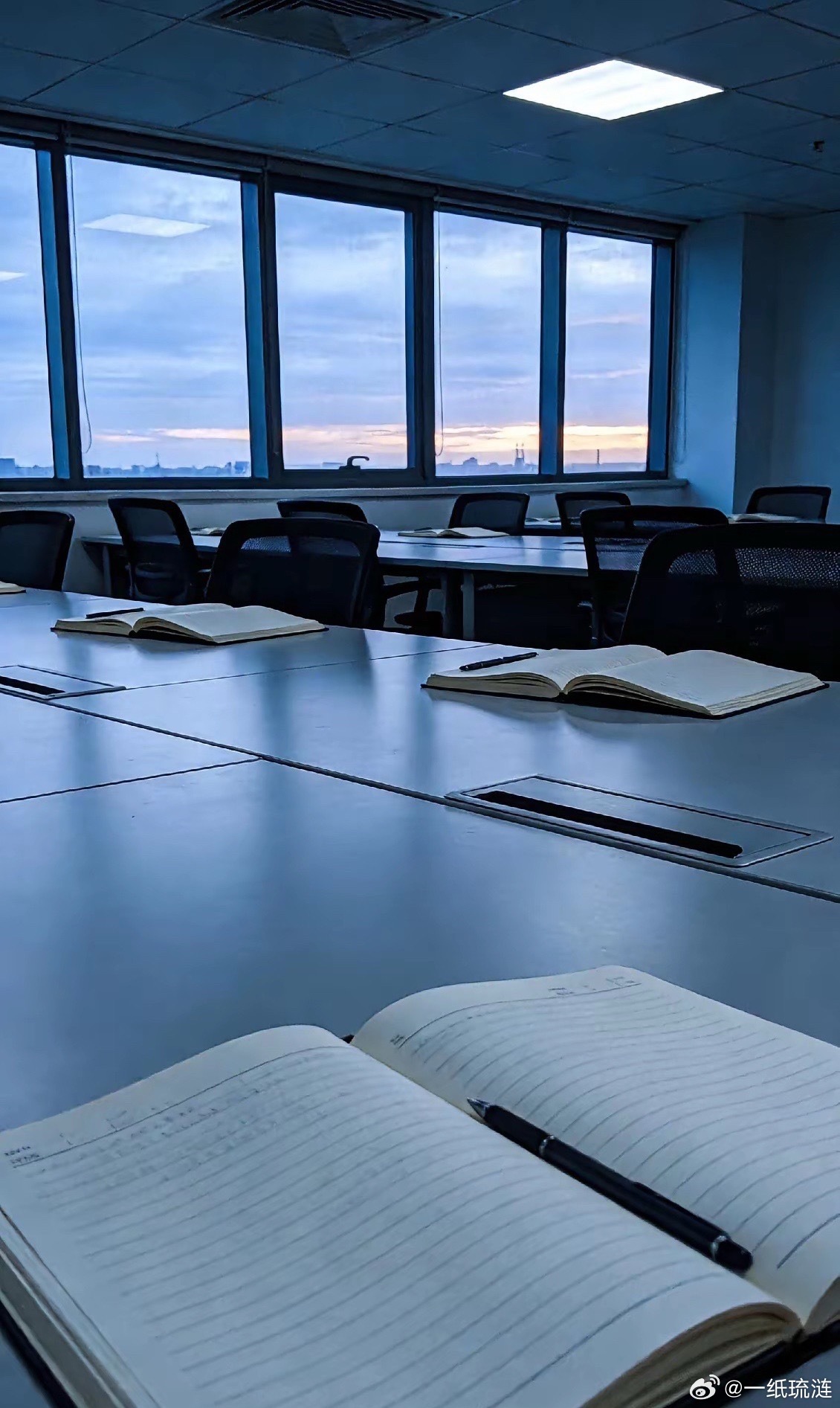 张雪峰说，公司从北京搬到苏州，为啥？不是为我考虑，是为我的员工考虑，因为在北京，