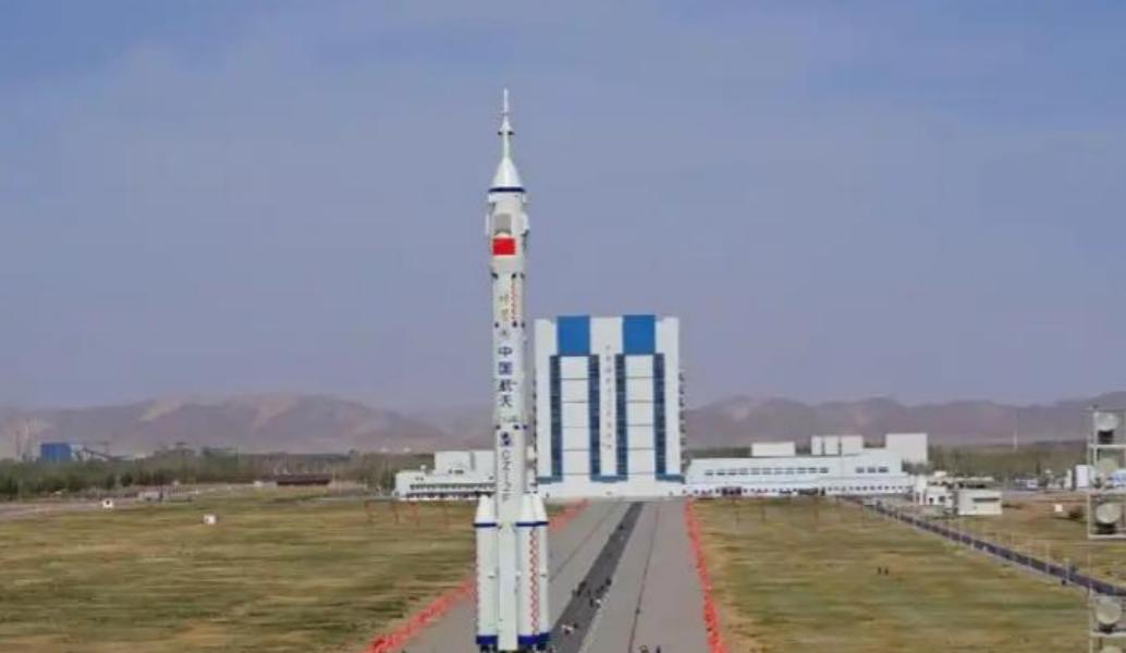 惊艳世界！中国向全球通报：我国成功发射可重复使用试验航天器，太空“往返票”再近一