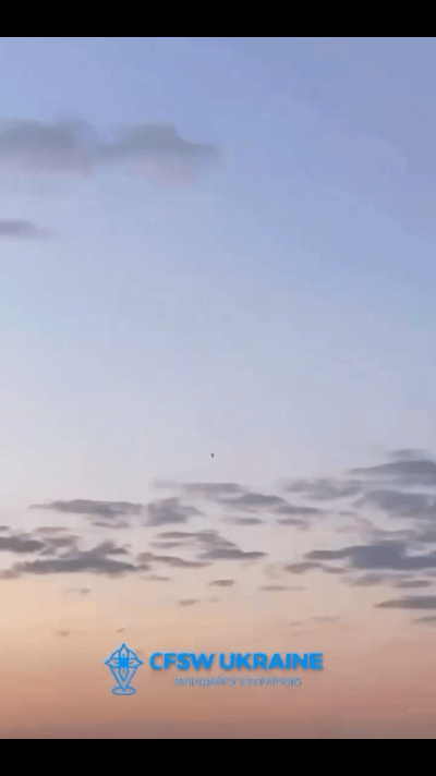 乌军防空导弹拦截俄军的Kh-101巡航导弹。与弹道导弹、高超声速导弹相比，巡航导