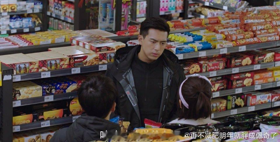 韩商言这种非典型霸总，大部分衣服都可以穿运动+酷的allblack休闲运动型男风