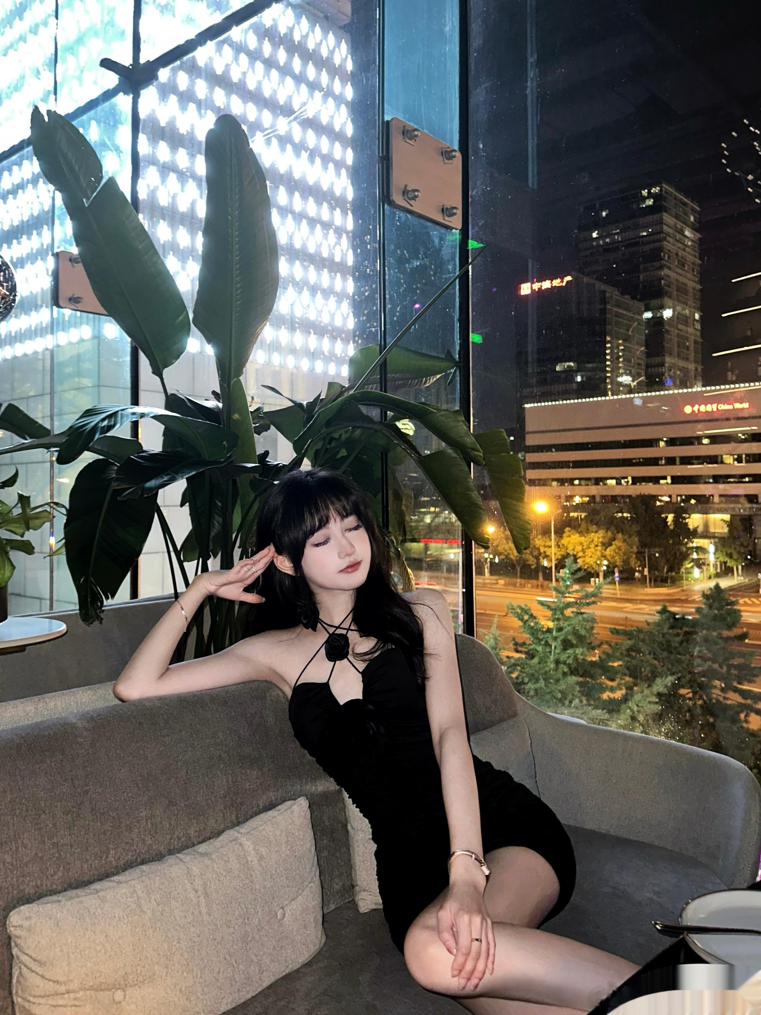 很久很久以后会不会记得这个夏天#高赫Regina[超话]# ​​​