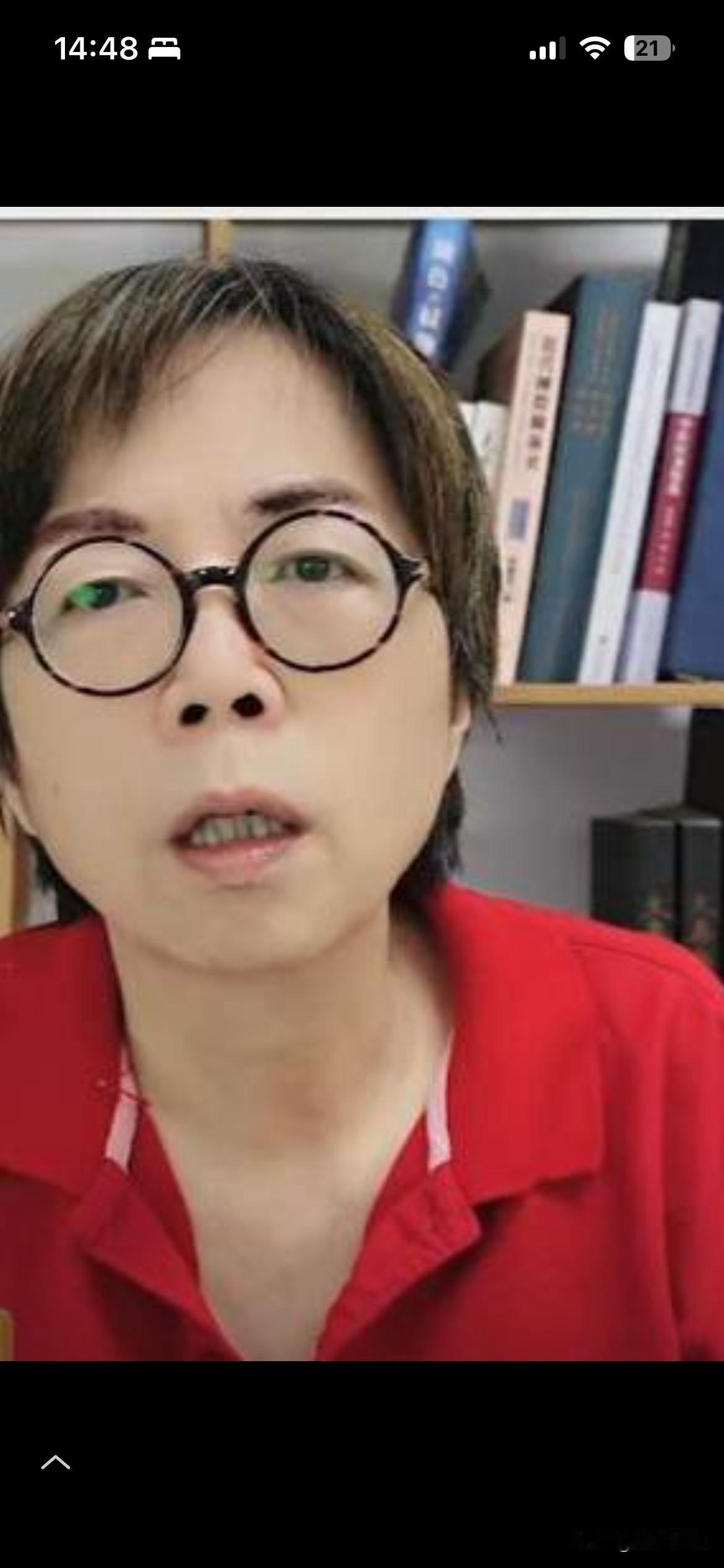 黄智贤的两难选择

黄智贤的哥哥黄伟哲是民进党台南市长！民进党的党纲“台独党纲”