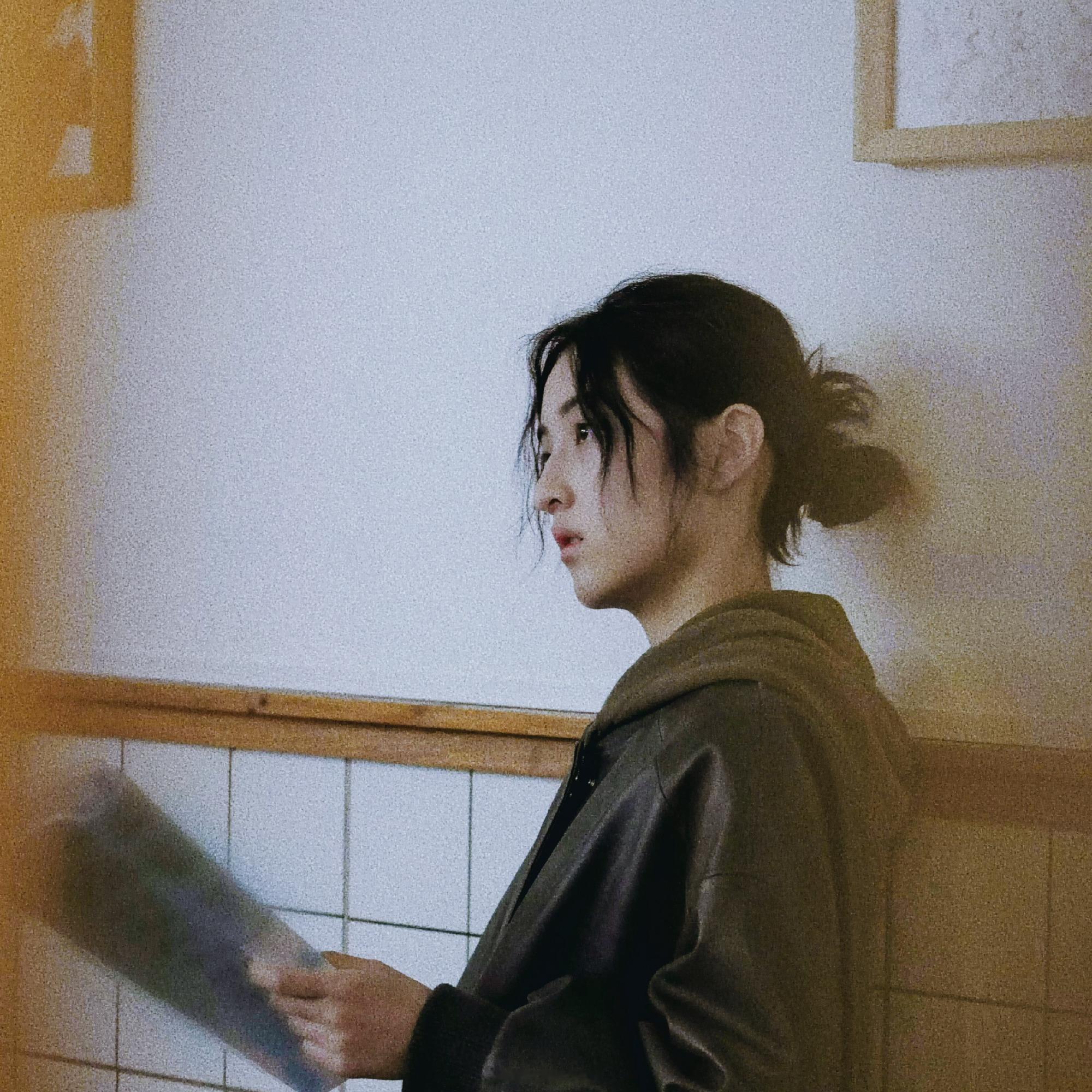 张子枫穿走了周遇安的裤子看子枫聊到她穿走了周遇安的裤子，其实那条贯穿两个人的裤子