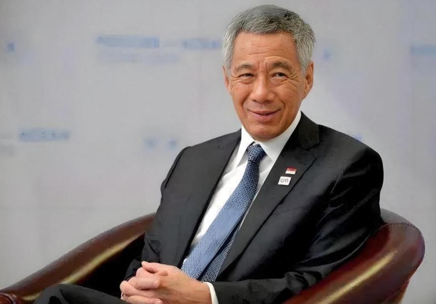 最近有个事儿，不知道你们注意到没。

新加坡，好像突然就“失宠”了。
以前去东南