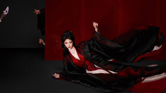 鞠婧祎红黑如焰鞠婧祎她如刃 鞠婧祎她如刃，鞠婧祎红黑如焰，谁懂这个小鞠的黑红古装