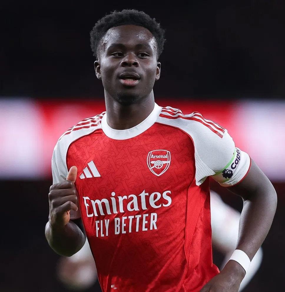 本赛季萨卡首发出战的英超比赛，阿森纳胜率73%，场均拿分2.36；没有萨卡的比赛