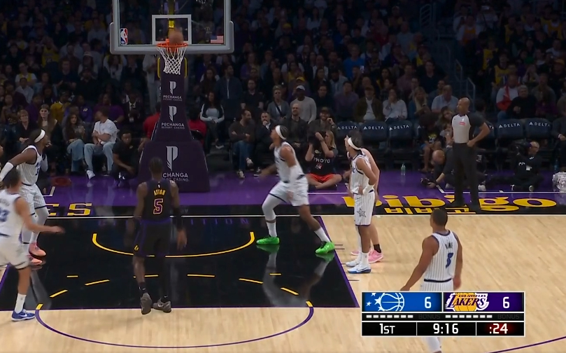 说实话 现在勇士怎么输球我都能接受的想今天这样 投篮手感不好 不专注20个失误追