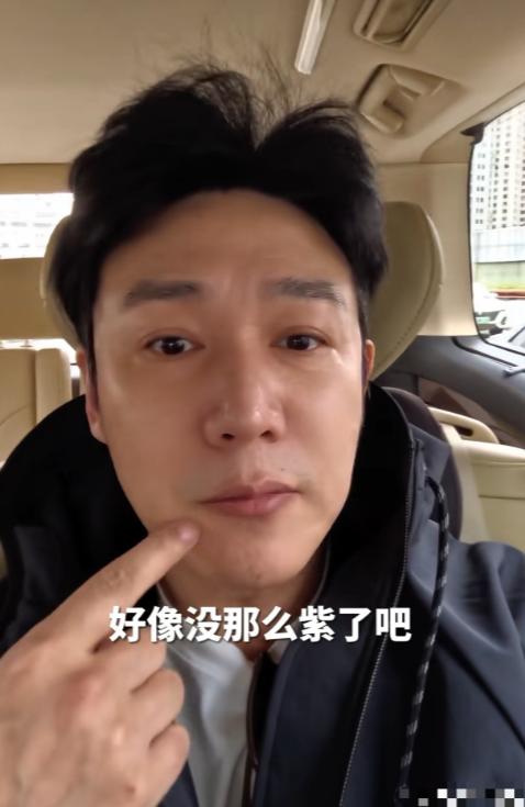 最近这两天，50岁的演员陆毅，硬生生被网友们“逼”进了医院。这事说起来既暖心又好