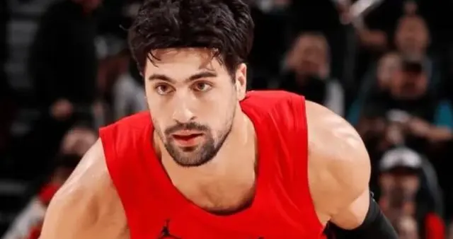 阿夫迪亚41+7+12！开拓者锁定第七，首轮战马刺