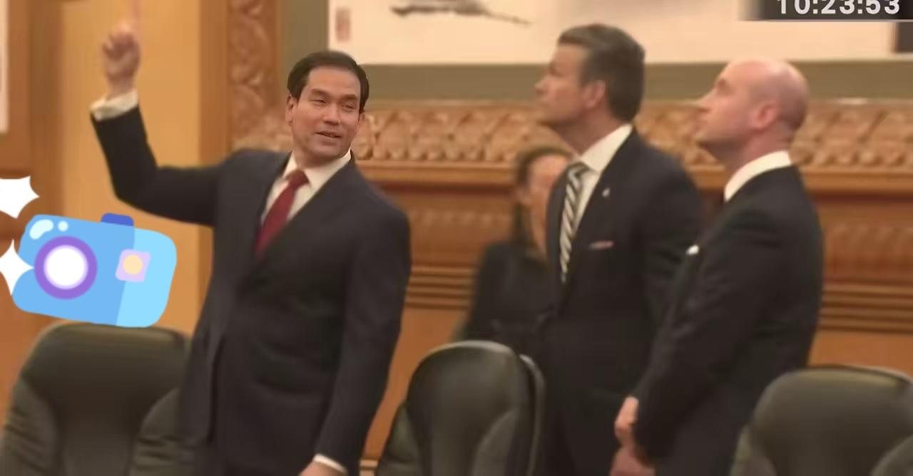 美国国务卿卢比奥先生，进入人民大会堂的惊异表情太生动了！应该说，他被会场富丽堂皇
