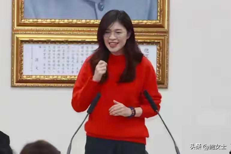 就在刚刚，
国民党主席郑丽文发布声明，
3月3日上午，国民党主席郑丽文亲自赶到新