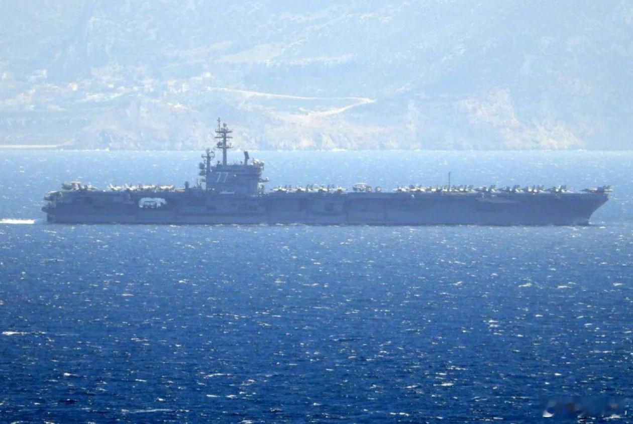美国海军布什号（CVN-77）核动力航母战斗群已经通过直布罗陀海峡进入地中海。 