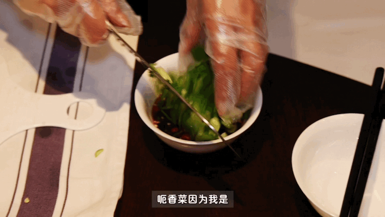 关晓彤的夏日百搭蘸料碗 减脂餐的灵魂不是肉不是菜，是这碗蘸料，关晓彤你救了多少在