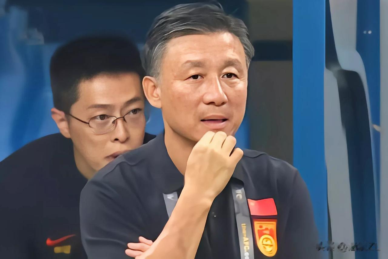 成耀东感谢全亚洲的帮忙，感谢乃比江的绝杀！感谢完，如果你知趣的话，请主动辞去国奥