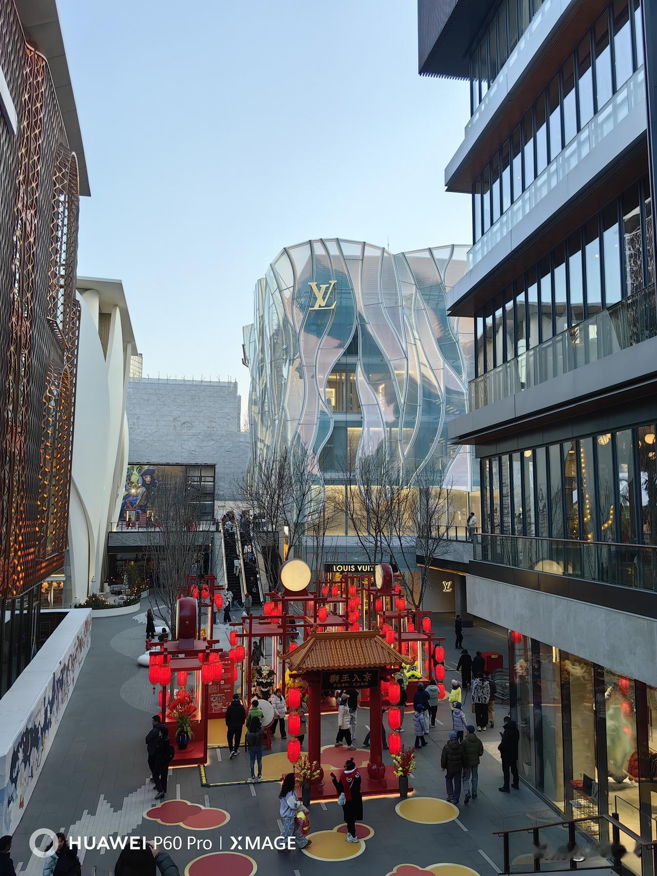 一点都不丢人，反而很清醒、很体面。
 
给你几句实在话：
 
1. 衣服只是遮风