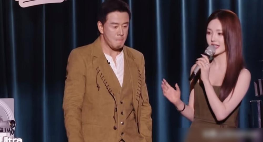 侯明昊窦靖童赢了杨坤？居然真有人觉得他“输得冤”！
最新一期《歌手》，补位的杨