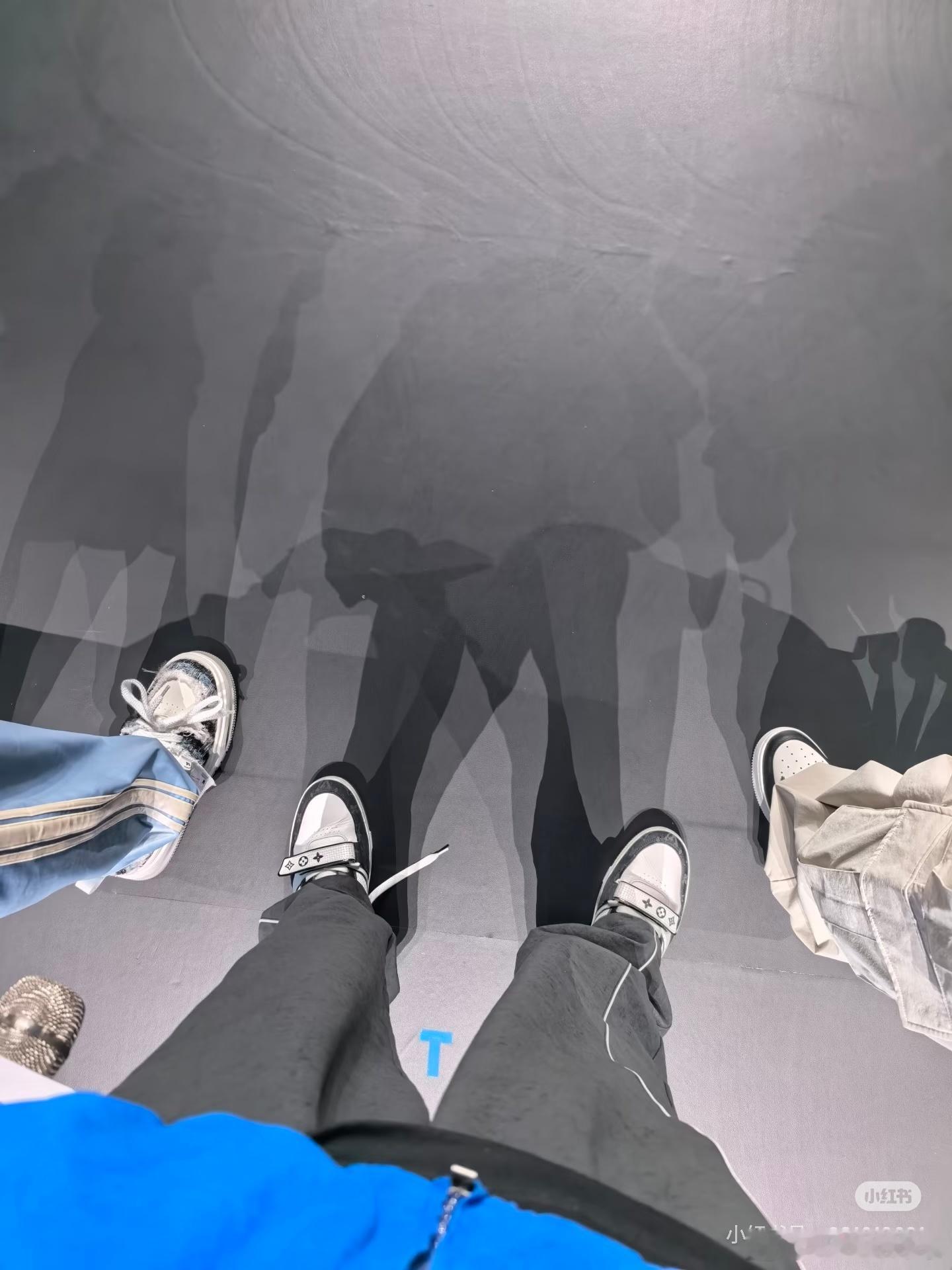 昨天晚上彩排时拍的图 时代少年团亮相华为发布会