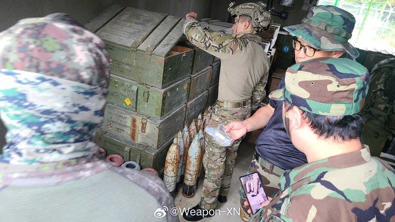 #兵器影像[超话]# 韩国海军陆战队正在为他们的 T-80U 主战坦克拆解 OF