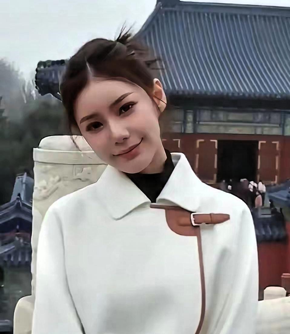 豪门桃园的落寞，马筱梅的隐忧
马筱梅孕期直播，大家都在看，她说不对任何人抱期待，