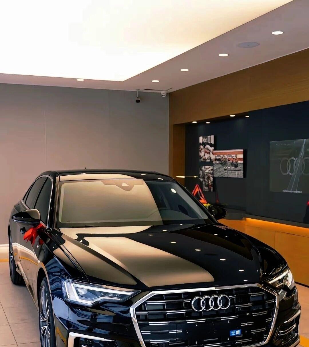 我的Dream车来了。提车两个月啦，每次开门还是非常开心！这就是Dream ca