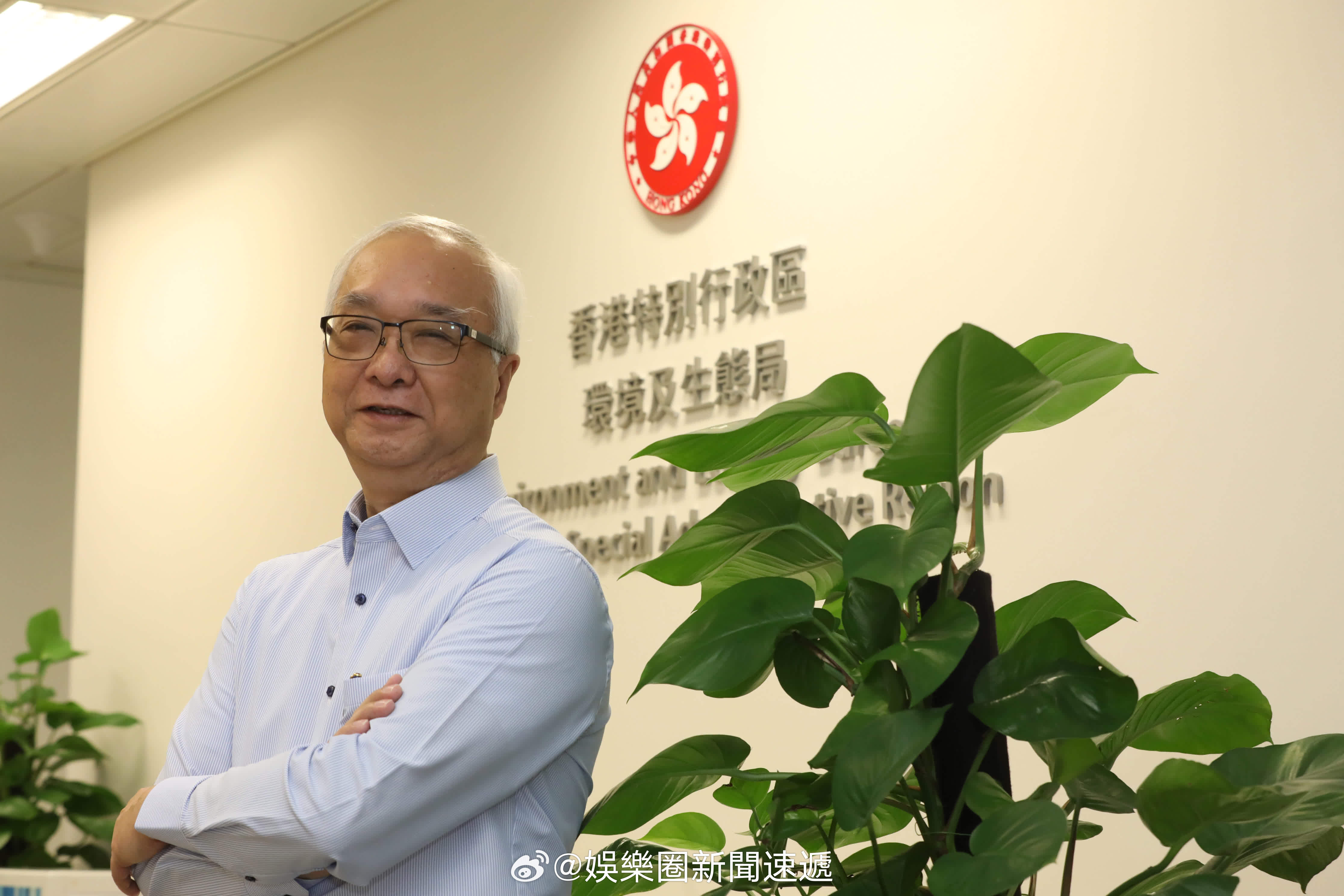 要爱护动物狗狗 「狗隻進入食肆新措施受歡迎..」香港 首批逾940間獲准食肆今日