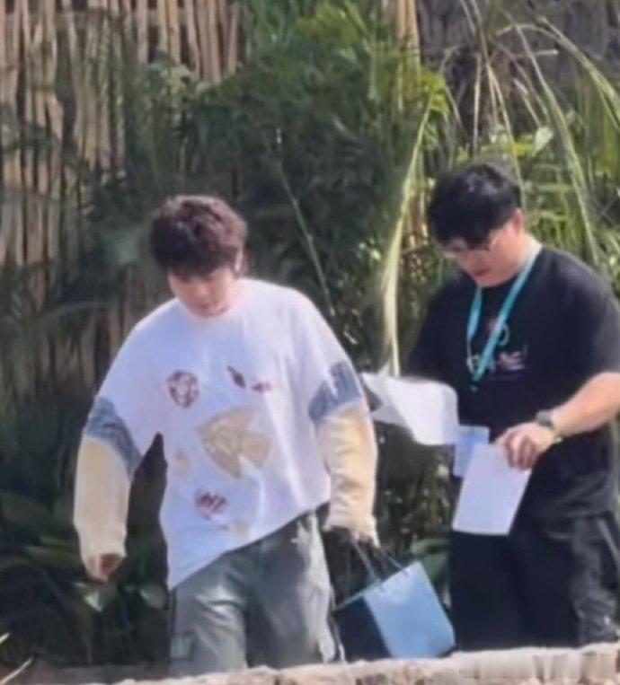 王鹤棣沈月武艺时隔8年合体八年前的小当家们再同框，个个都好好长大，这画面也太美好