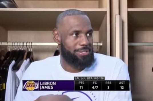 詹姆斯说：“能上场和队友们并肩作战感觉很有趣。过去这段时间让我心理上很难熬，这是