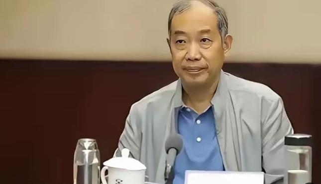 马伟明猜中了，百亿核航母变成烂尾工程，军方给出最后的期限，中国教授竟然预言了美国