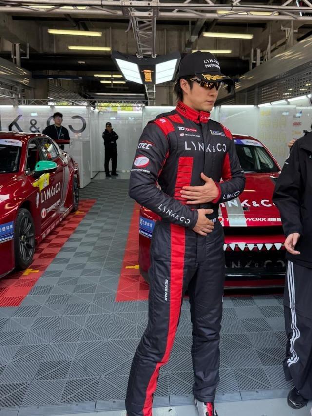 韩东君跨界 CTCC 宁波站！从演员到车手，实力碾压质疑
说起韩东君，大家第一反