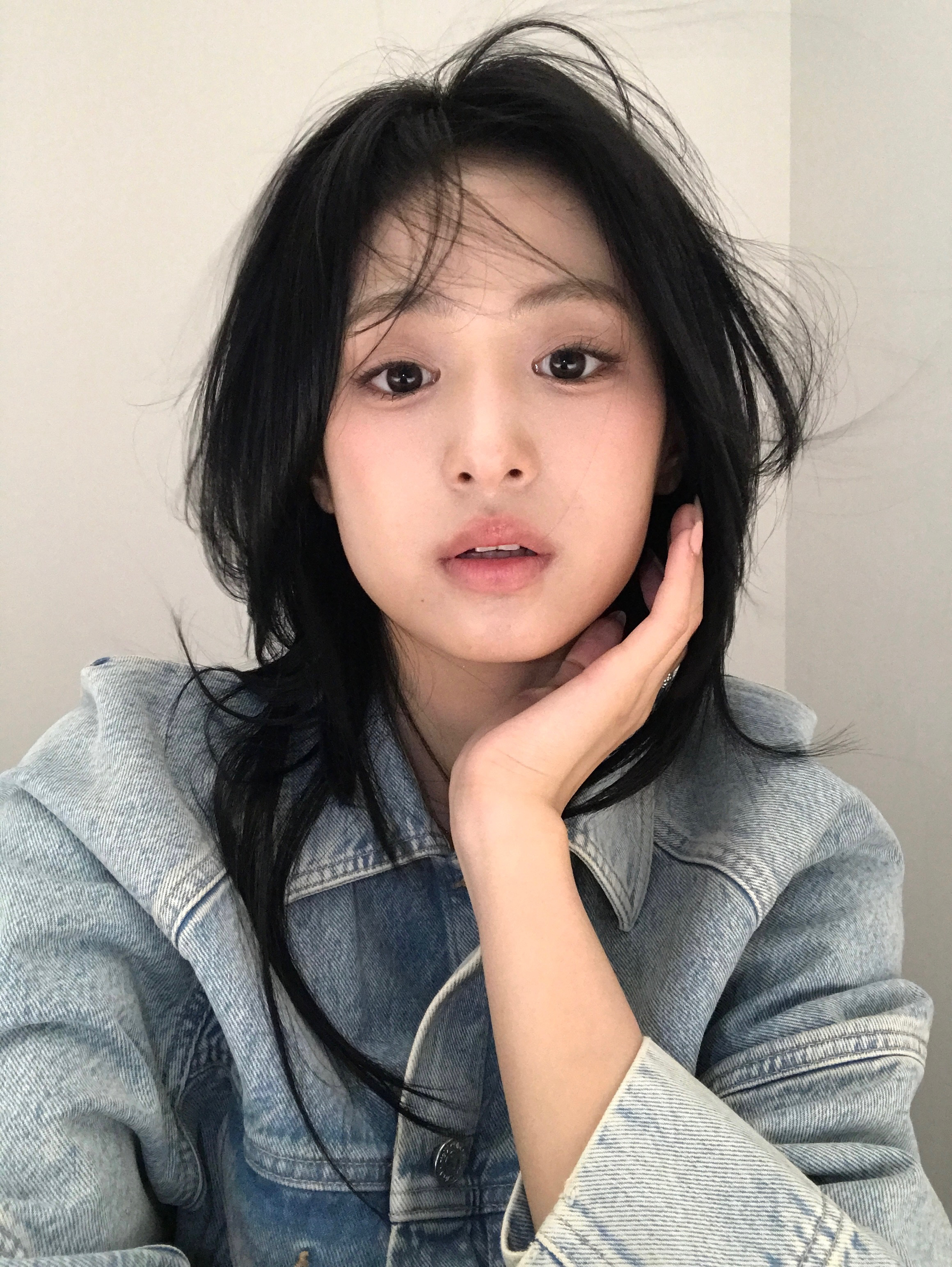 260629 AHYEON更新WVS郑雅贤翻唱problem