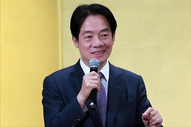 “台独”分子赖清德正式宣布，

5月8日，巴拉圭总统培尼亚窜访台湾，和赖清德签署